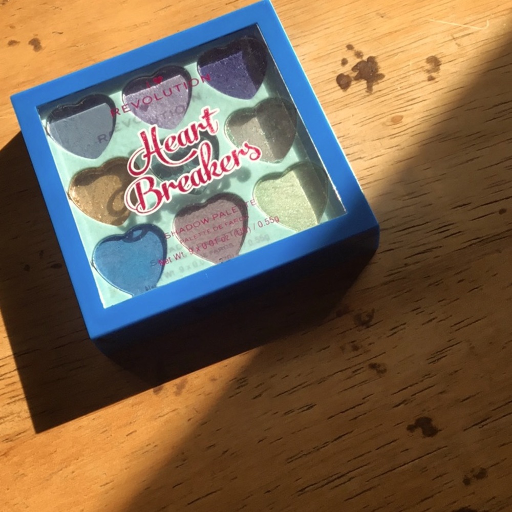 Cute heart breaker pallet